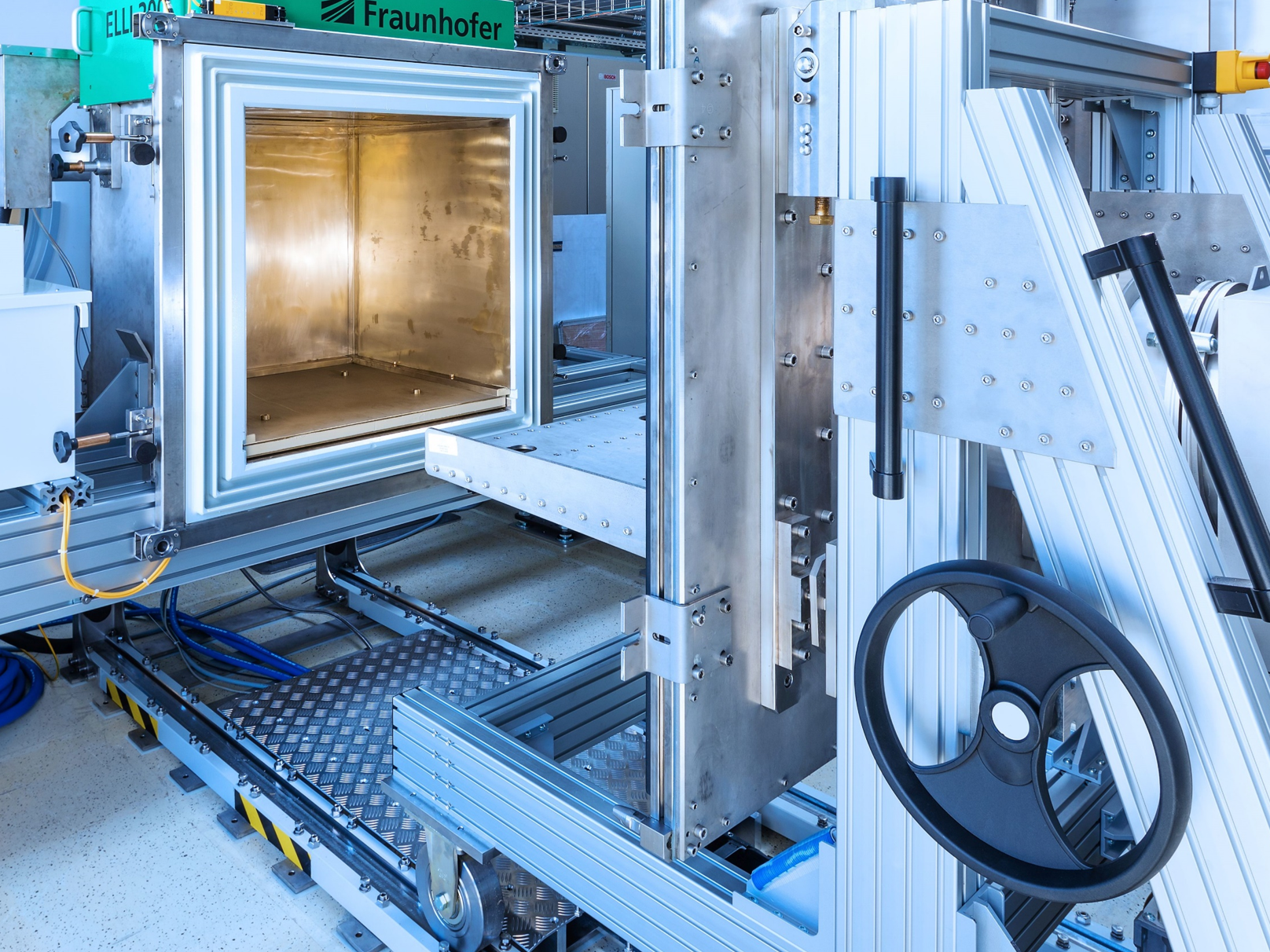 Plasmatechnik Fraunhofer-Institut für Elektronenstrahl- und Plasmatechnik FEP Plasmatechnik Fraunhofer-Institut für Elektronenstrahl- und Plasmatechnik FEP